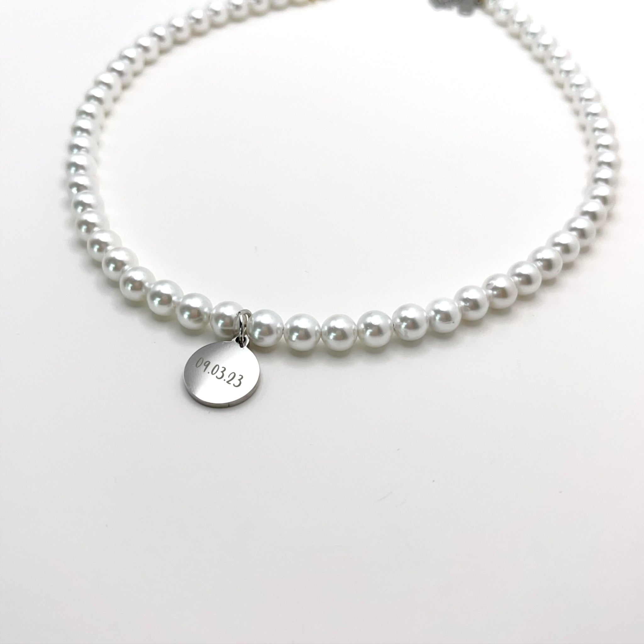 Shell Pearl Bracelet with Disc