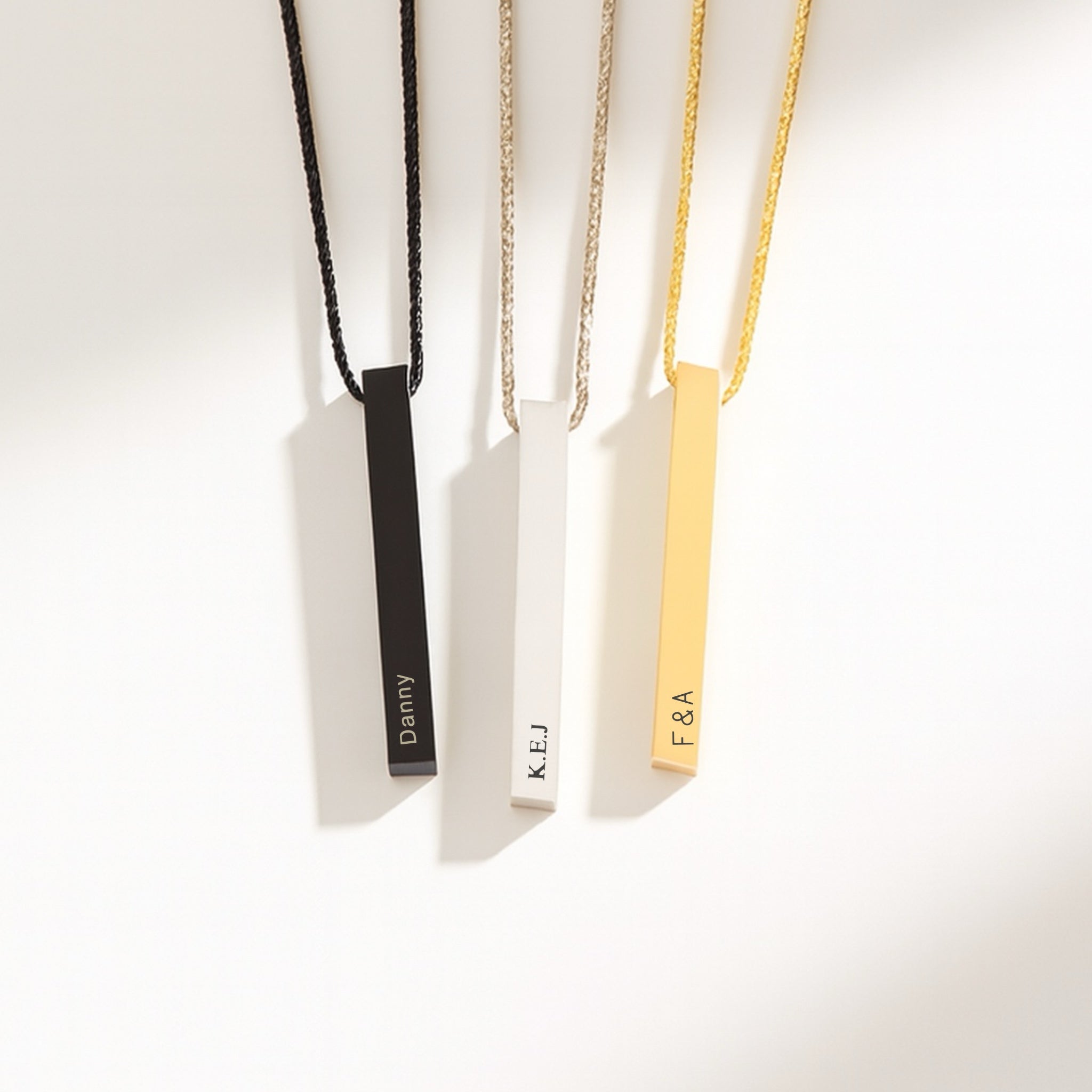 Cusstom Slim 3D Bar Necklace