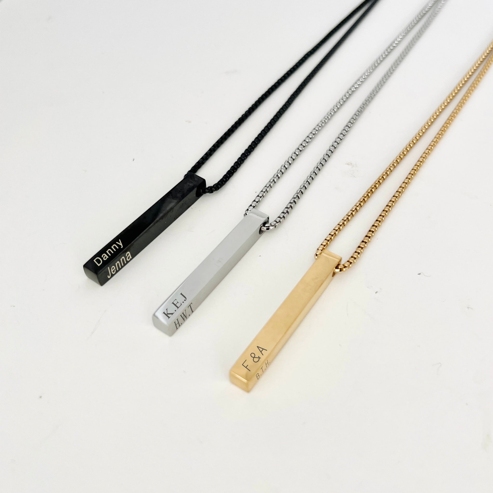 Cusstom Slim 3D Bar Necklace
