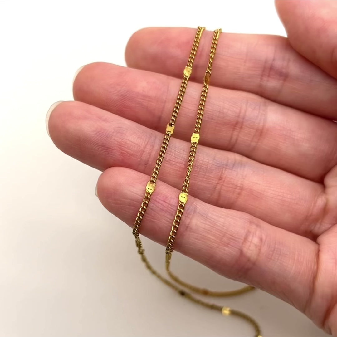 Load video: Custom Coin Chain Layer Necklace with Pearl Charm